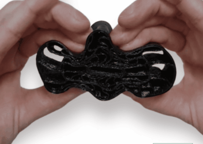 Mousse brevetée G-Éco en impression 3D pour l'encollage et le lissage d'étiquettes industrielles